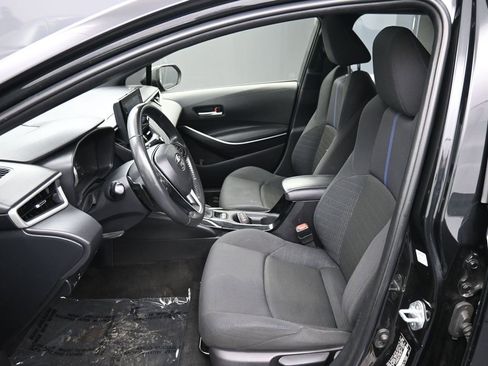 Certified 2022 Toyota Corolla SE w/ SE Premium Package image 19