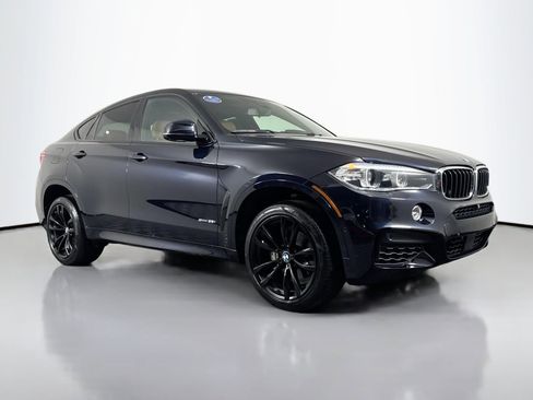 Used 2019 BMW X6 sDrive35i w/ M Sport Package image 3