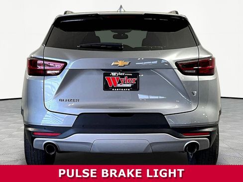 Used 2024 Chevrolet Blazer LT w/ Convenience Package FWD image 5