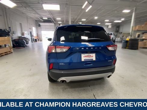 Used 2022 Ford Escape SEL w/ Technology Package AWD/4WD image 9