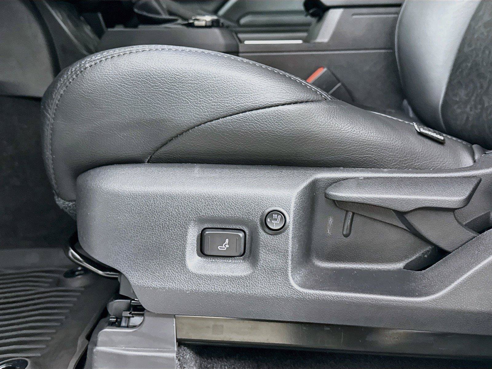 Certified 2025 Toyota Tacoma SR5 AWD/4WD image 30