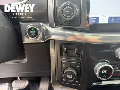 Used 2021 Ford F150 Lariat AWD/4WD image 23