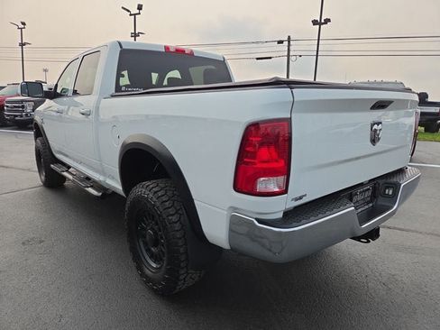 Used 2018 RAM 2500 Tradesman w/ Chrome Appearance Group AWD/4WD image 4