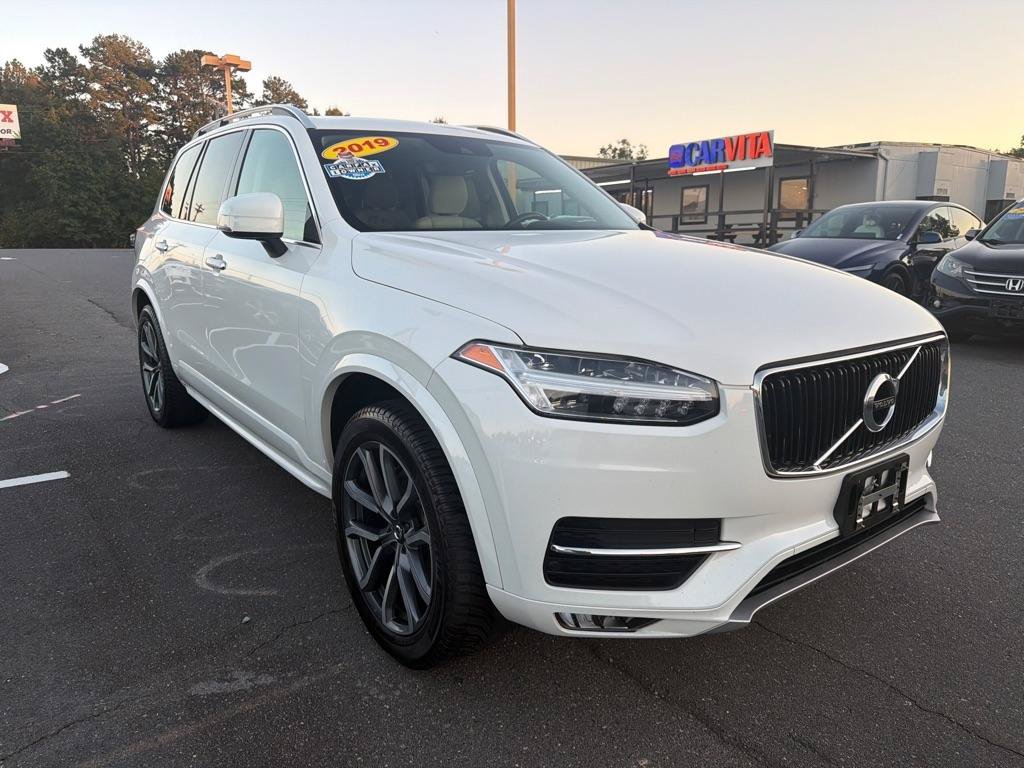 Used 2019 Volvo XC90 T6 Momentum w/ Protection Package Premier AWD/4WD image 3