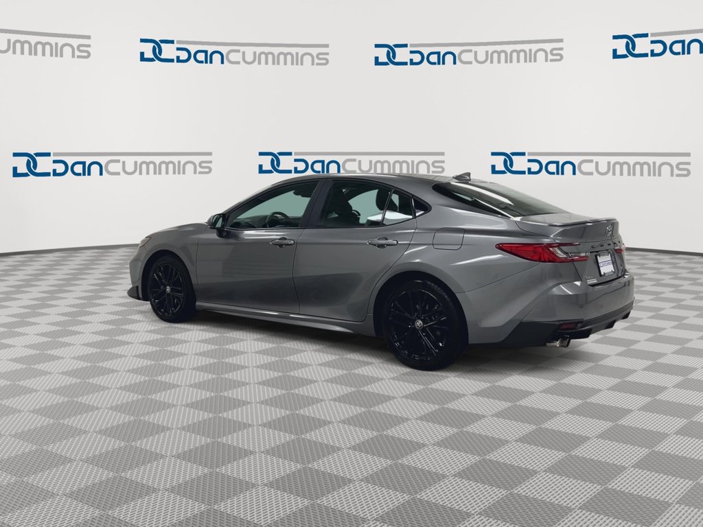 Used 2025 Toyota Camry SE FWD image 6
