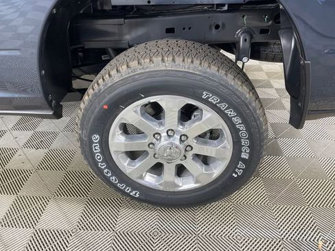 New 2026 RAM 2500 Big Horn AWD/4WD image 18