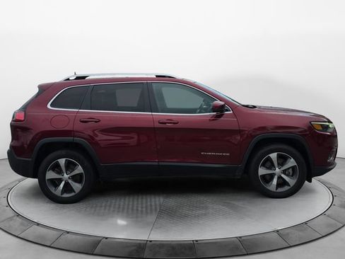Used 2019 Jeep Cherokee Limited w/ Luxury Group AWD/4WD image 6