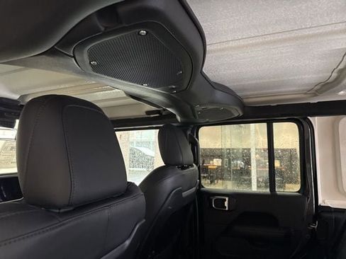 New 2026 Jeep Wrangler Unlimited Sahara AWD/4WD image 38