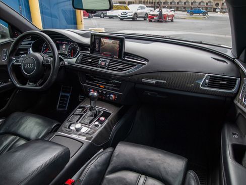 Used 2017 Audi RS 7 Performance w/ Driver Assistance Package image 29