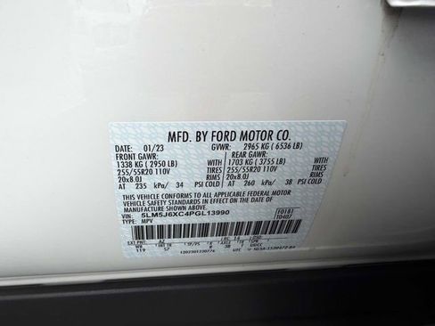 Certified 2023 Lincoln Aviator AWD w/ Premium Package image 23