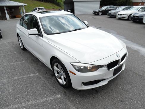 Used 2015 BMW 328i xDrive Sedan AWD/4WD image 8