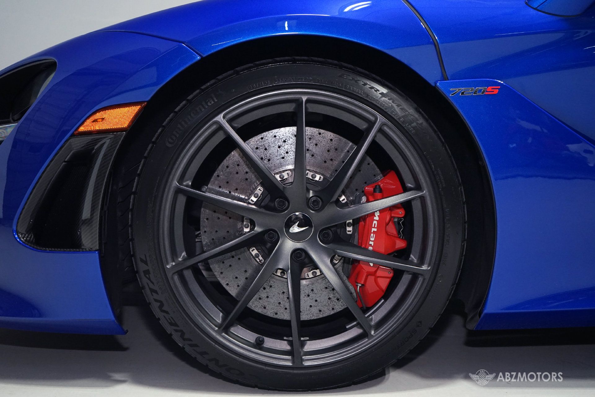 Used 2018 McLaren 720S Performance RWD image 41