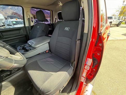 Used 2013 RAM 2500 Tradesman w/ Chrome Appearance Group image 11