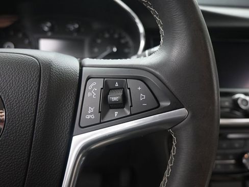 Used 2022 Buick Encore Preferred w/ Safety Package image 10