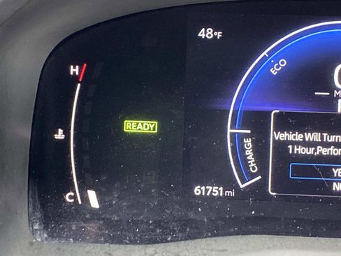 Used 2025 Toyota Camry LE image 23