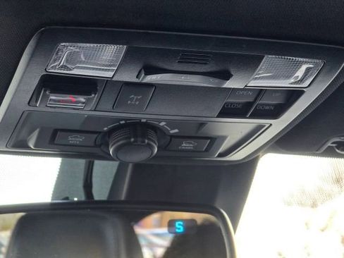 Used 2020 Toyota Tacoma TRD Off-Road w/ TRD Premium Off Road Package image 17