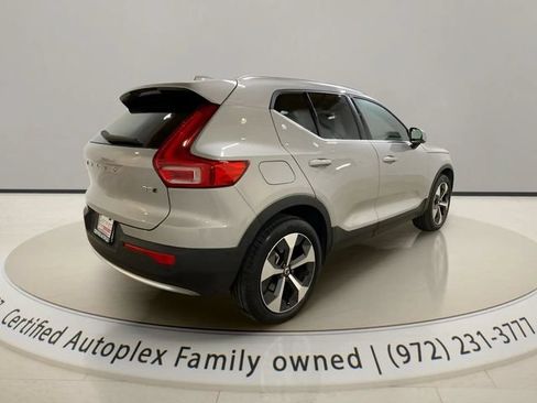 Used 2025 Volvo XC40 B5 Plus AWD/4WD image 5