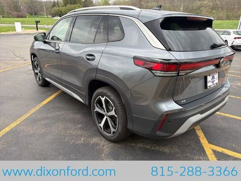 New 2026 Volkswagen Tiguan SE image 5