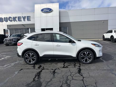 Certified 2021 Ford Escape SE w/ SE Sport Appearance Package image 10