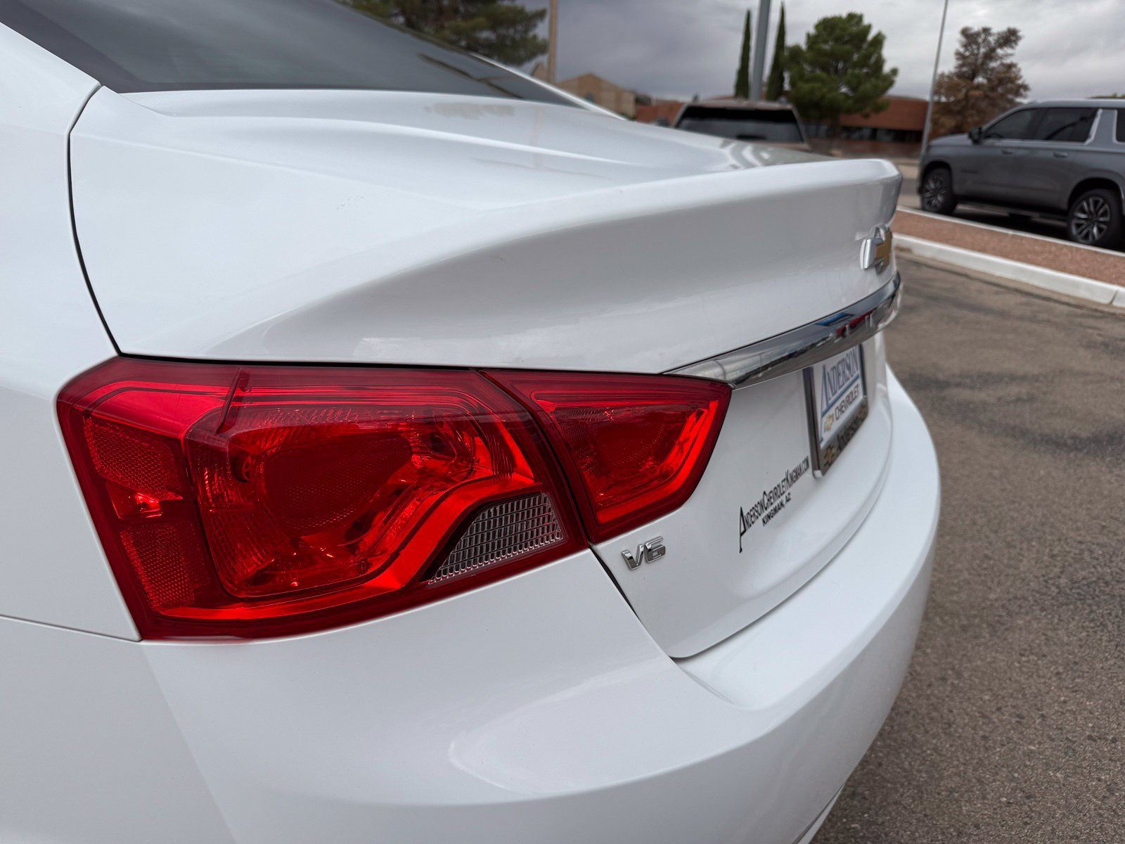 Used 2018 Chevrolet Impala LS FWD image 8
