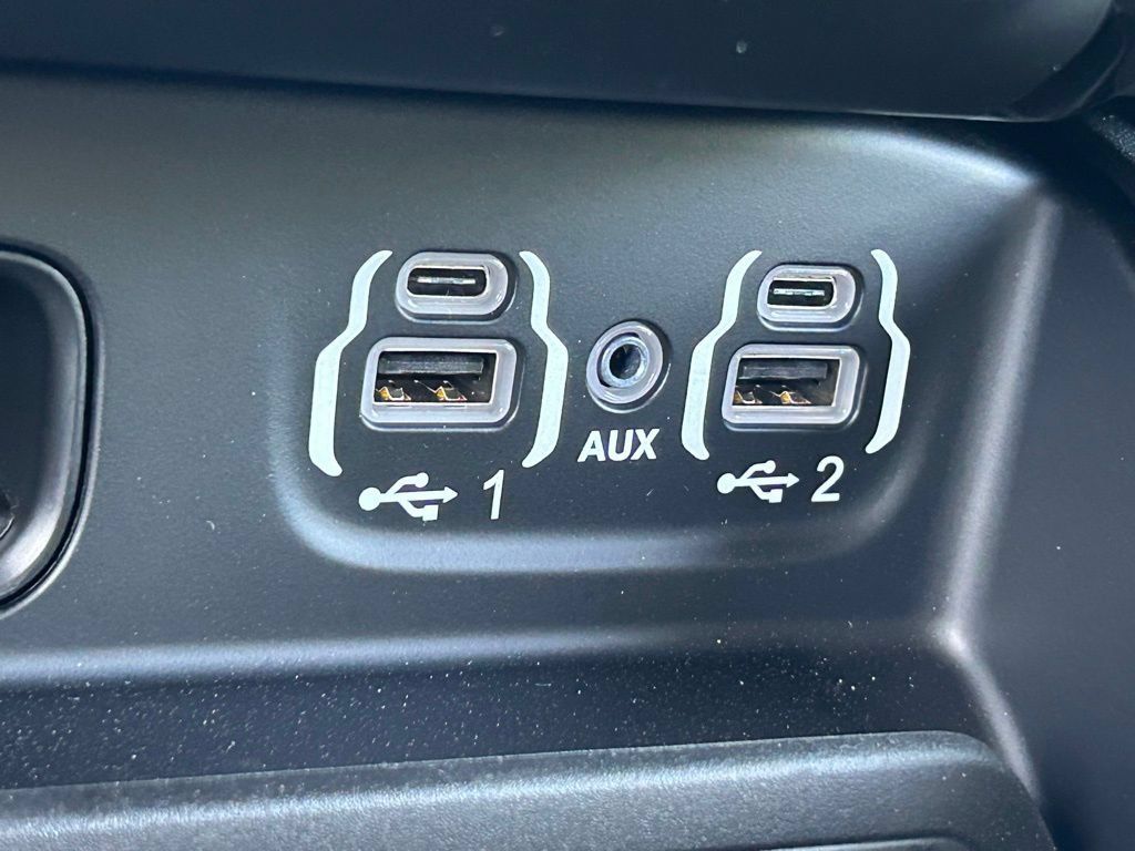New 2024 RAM 2500 Rebel AWD/4WD image 44