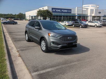 Used 2024 Ford Edge SEL w/ Convenience Package
