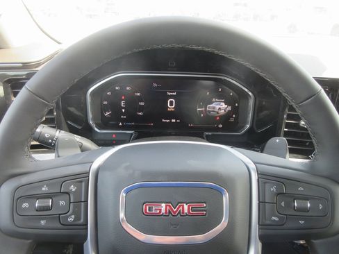 New 2026 GMC Sierra 1500 Elevation image 19