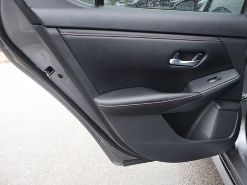 Used 2023 Nissan Sentra SR w/ Electronics Package FWD image 18