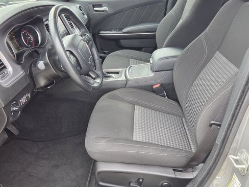 Certified 2023 Dodge Charger SXT image 9