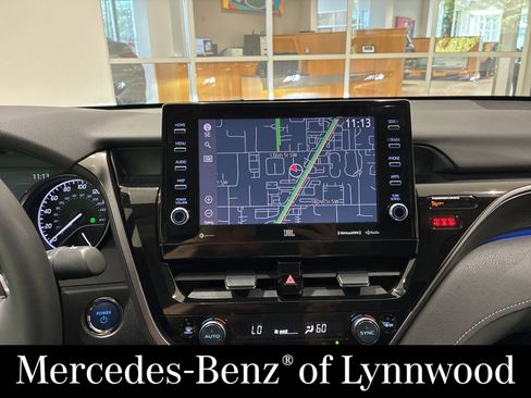 Used 2022 Toyota Camry XSE w/ Navigation Upgrade Package FWD image 20