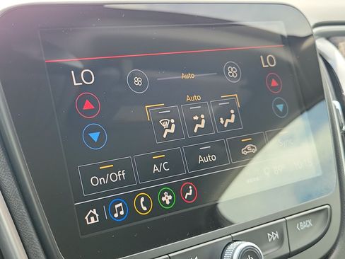 Used 2025 Chevrolet Malibu LT FWD image 31