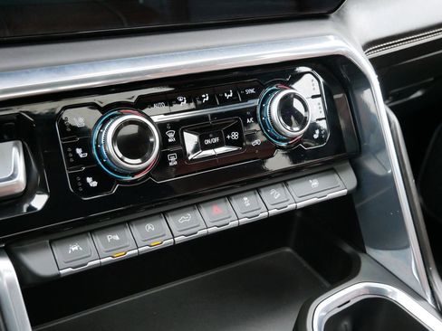 Used 2023 GMC Sierra 1500 Denali Ultimate AWD/4WD image 27