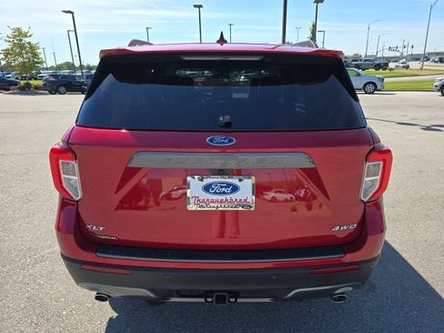 Used 2023 Ford Explorer XLT w/ Equipment Group 202A AWD/4WD image 4