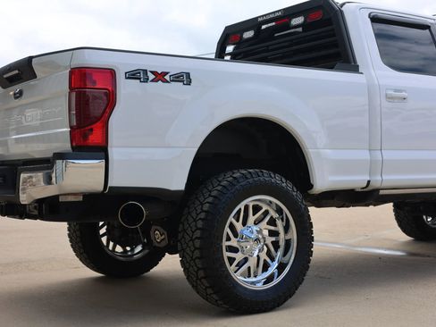 Used 2020 Ford F250 Lariat w/ Lariat Ultimate Package AWD/4WD image 4