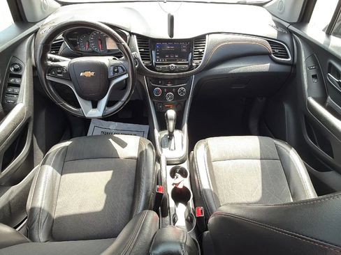 Used 2022 Chevrolet Trax LT w/ Driver Confidence Package AWD/4WD image 30