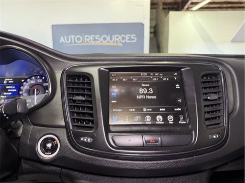 Used 2016 Chrysler 200 S w/ Navigation & Sound Group I image 36