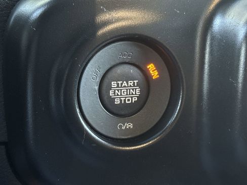 Used 2021 Jeep Wrangler Unlimited Sahara w/ Cold Weather Group image 16