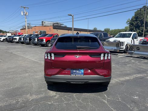 Certified 2025 Ford Mustang Mach-E Premium AWD/4WD image 5