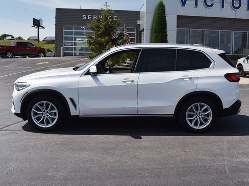 Used 2021 BMW X5 xDrive40i w/ Convenience Package AWD/4WD image 2