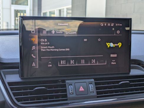 Certified 2023 Audi Q5 e Premium w/ Convenience Package AWD/4WD image 16