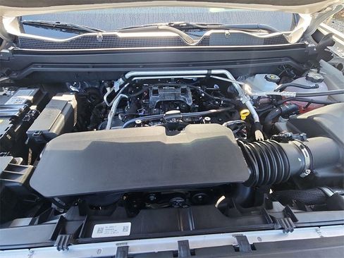 New 2026 Chevrolet Colorado ZR2 w/ ZR2 Bison Edition image 31