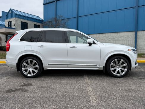 Used 2017 Volvo XC90 T8 Inscription w/ Vision Package image 4