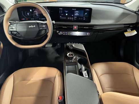 New 2025 Kia EV6 Wind image 15