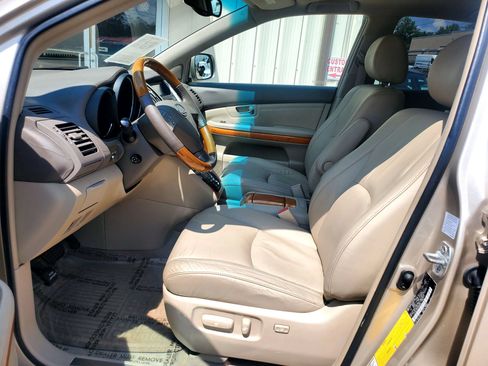 Used 2004 Lexus RX 330 AWD w/ Premium Plus Pkg image 4
