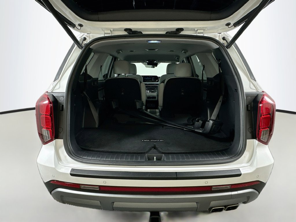 Used 2025 Hyundai Palisade SEL FWD image 26