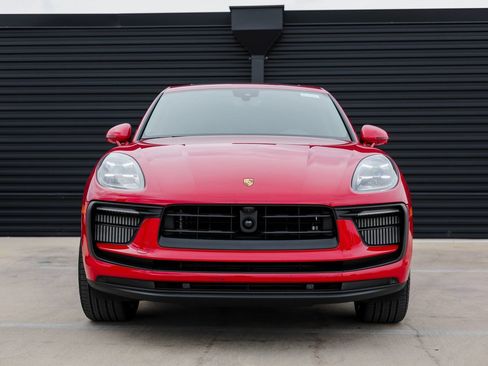 Certified 2026 Porsche Macan S AWD/4WD image 10