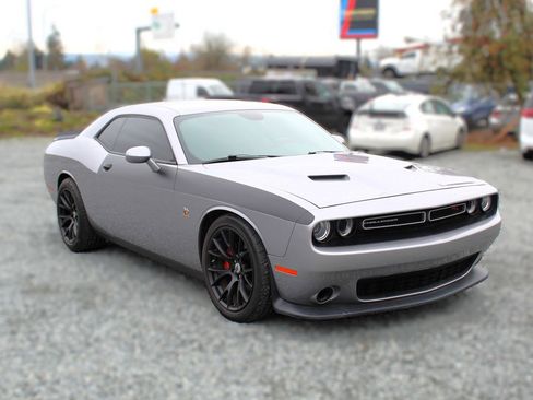 Used 2018 Dodge Challenger R/T Scat Pack image 1