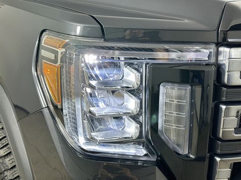 Used 2020 GMC Sierra 2500 AT4 w/ AT4 Premium Package AWD/4WD image 39