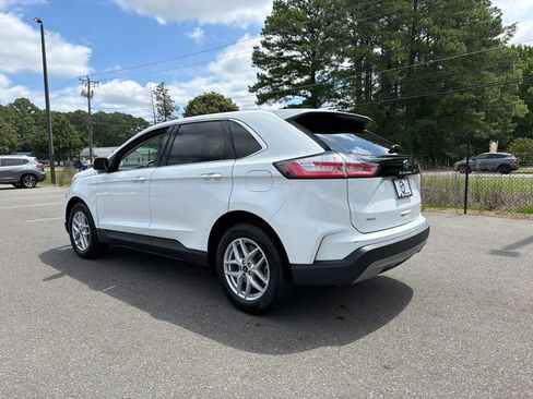 Used 2024 Ford Edge SEL AWD/4WD image 10