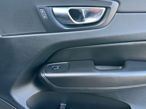 Certified 2023 Volvo XC60 B5 Core w/ Climate Package image 20